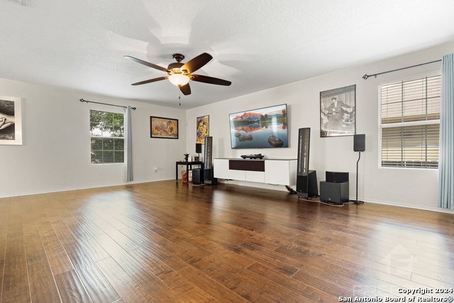 156 Foxglove Pass, Cibolo, Texas image 7