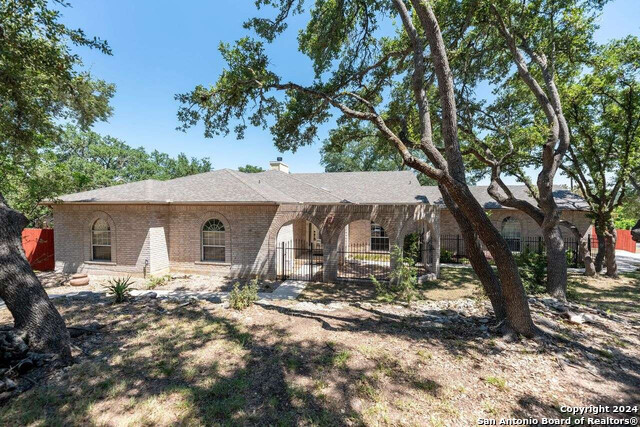 26106 Choctaw Trl, San Antonio, Texas image 1