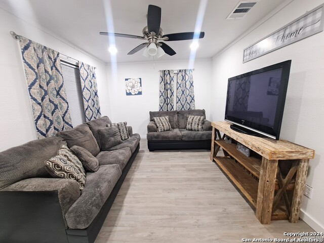 942 Vermont St, San Antonio, Texas image 2