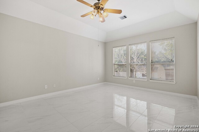 406 Primavera Loop, Kyle, Texas image 11