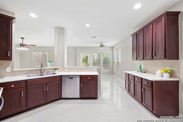 406 Primavera Loop, Kyle, Texas image 6