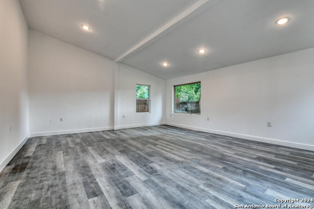 1031 Avant Ave, San Antonio, Texas image 31
