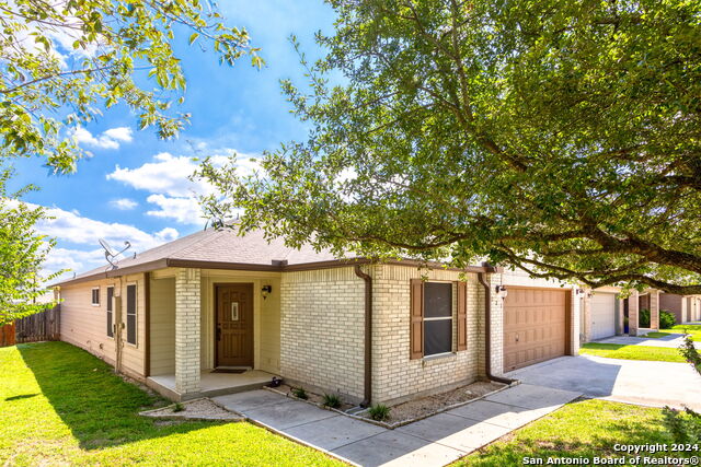 125 Katie Ct, Boerne, Texas image 2