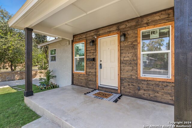 2912 S Gevers St, San Antonio, Texas image 4