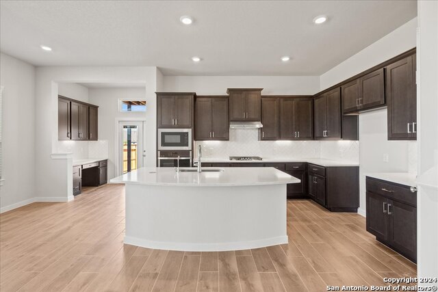 1658 Couser Avenue, New Braunfels, Texas image 3