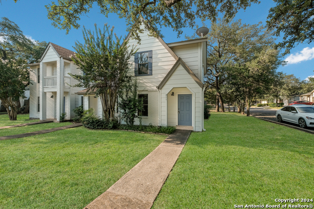 311 W Highland Dr, Boerne, Texas image 2