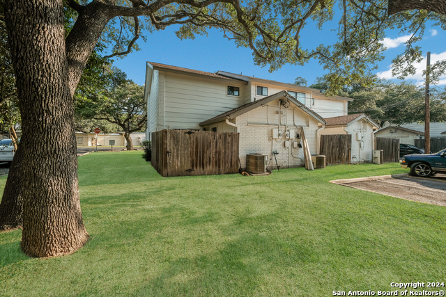 311 W Highland Dr, Boerne, Texas image 3