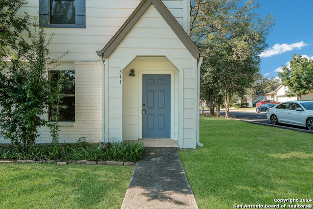 311 W Highland Dr, Boerne, Texas image 5