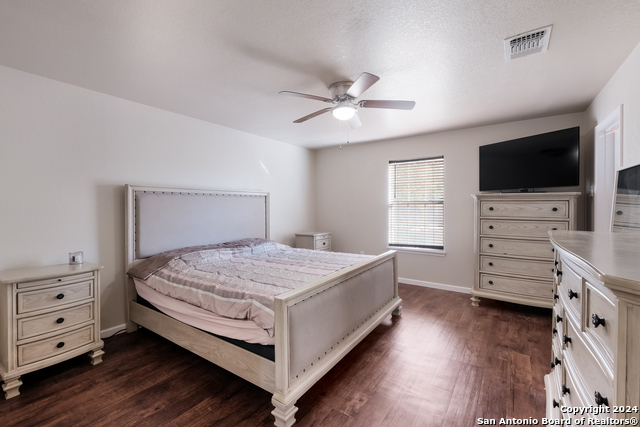 738 Kendalia Ave, San Antonio, Texas image 12