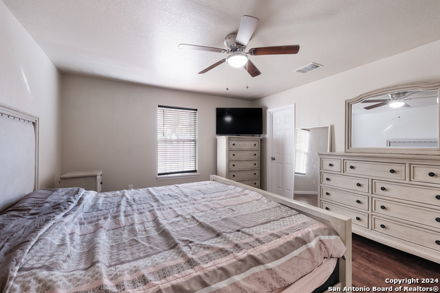 738 Kendalia Ave, San Antonio, Texas image 14