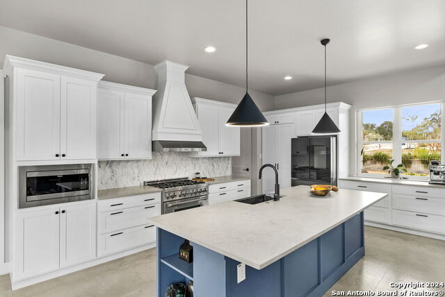 1220 Brushy Curve, New Braunfels, Texas image 13