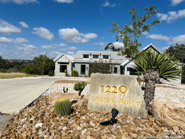 1220 Brushy Curve, New Braunfels, Texas image 6