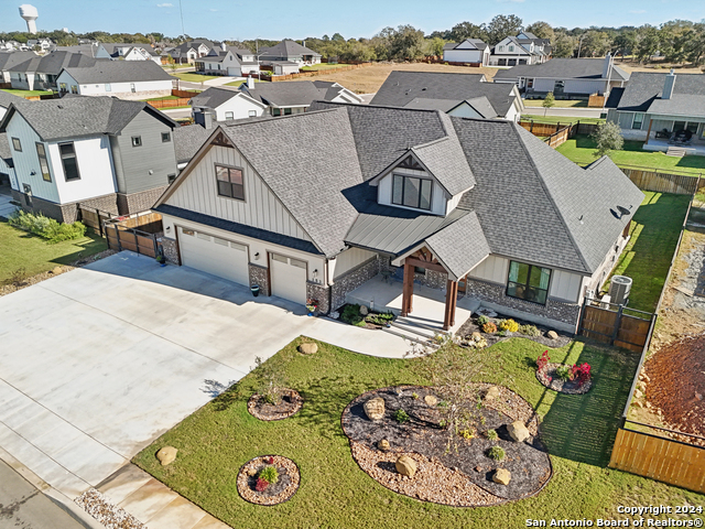 153 W Magnolia Cir, La Vernia, Texas image 6