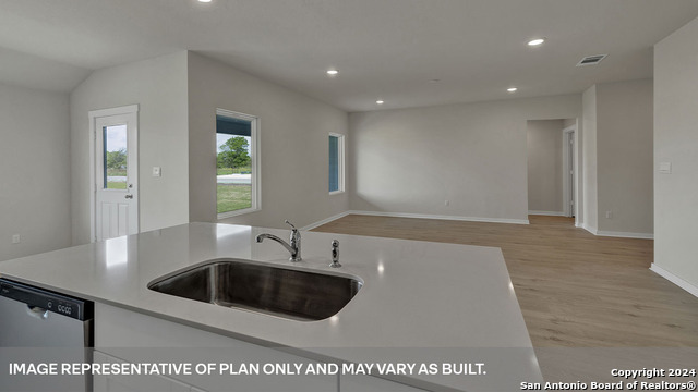 114 Barron Estate Cove, Lockhart, Texas image 12