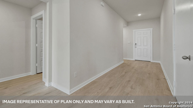 114 Barron Estate Cove, Lockhart, Texas image 3
