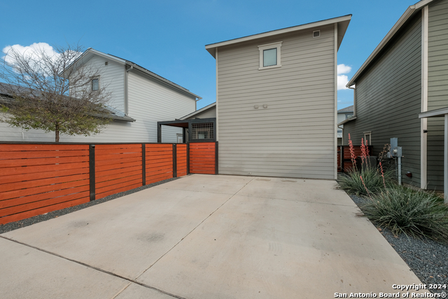 1130 N Olive St, San Antonio, Texas image 22