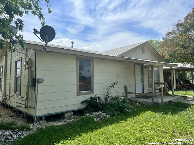 1714 Constantinople St, Castroville, Texas image 1