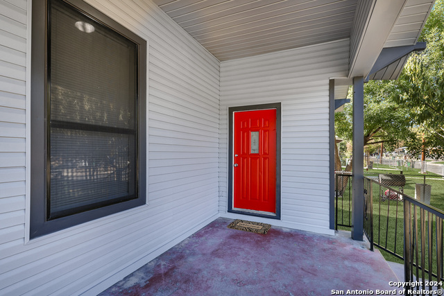 1102 Crystal, San Antonio, Texas image 2