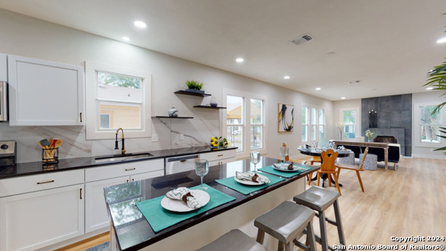 734 Avant Ave, San Antonio, Texas image 2