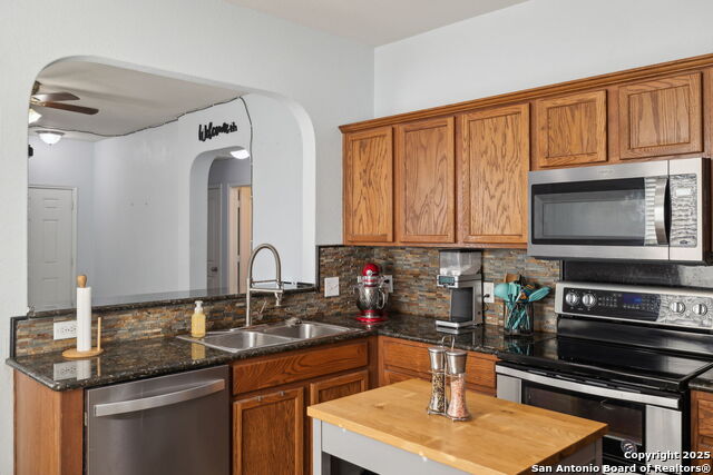 528 Magnolia Wind, New Braunfels, Texas image 19