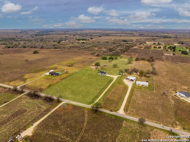 536 County Road 119, Floresville, Texas image 48