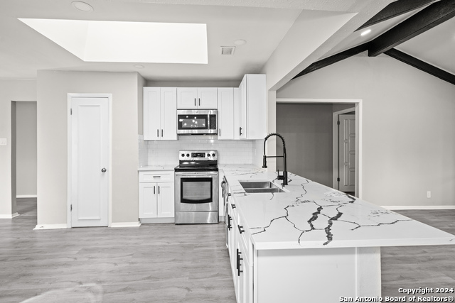 5834 Winding Ridge Dr, Windcrest, Texas image 3