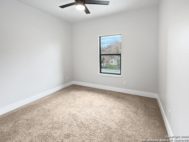 302 Bank St, San Antonio, Texas image 9
