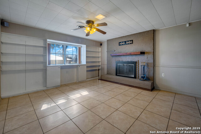 1305 G St, Floresville, Texas image 5