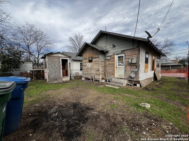 711 S Trinity St, San Antonio, Texas image 14