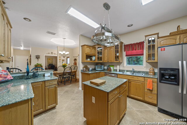 110 Foot Hill Dr, Canyon Lake, Texas image 13