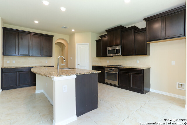 8715 Hideout Bend, San Antonio, Texas image 14
