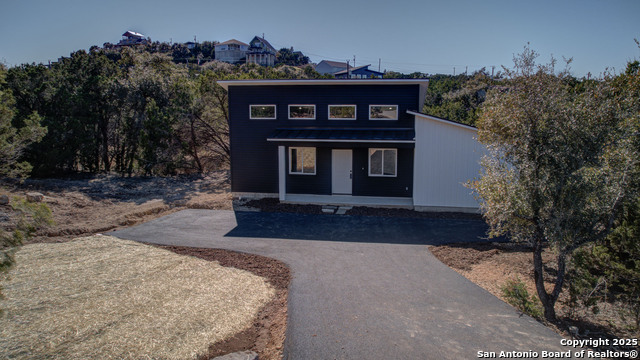 252 Lexington Pass, Canyon Lake, Texas image 1