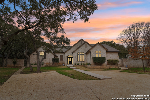 112 Cinnamon Oak, Shavano Park, Texas image 2