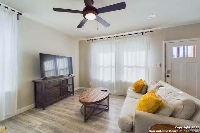 111 Mississippi St, San Antonio, Texas image 13