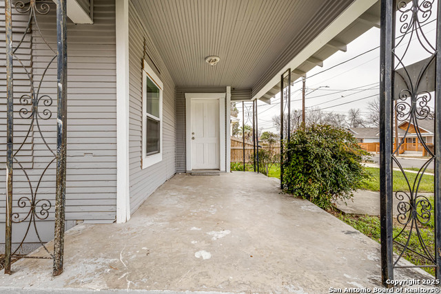 1230 Florida St, San Antonio, Texas image 2