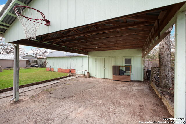 643 N Central Ave, New Braunfels, Texas image 20