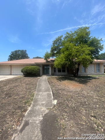 405 Crestwind Dr, Windcrest, Texas image 1