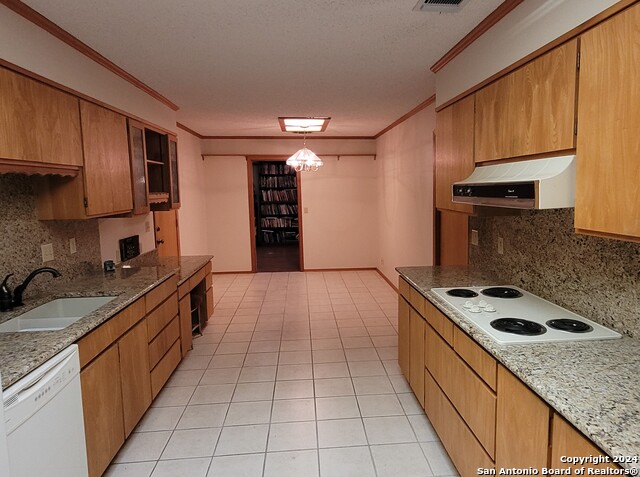 5817 Winding Ridge, Windcrest, Texas image 6