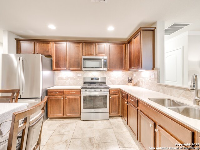 3314 Red Falls Rd, San Antonio, Texas image 5