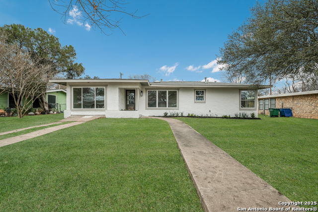 527 Blakeley, San Antonio, Texas image 2