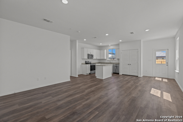 909 Heartseed Avenue, New Braunfels, Texas image 7
