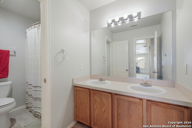 9426 Hanover Cove, Converse, Texas image 25