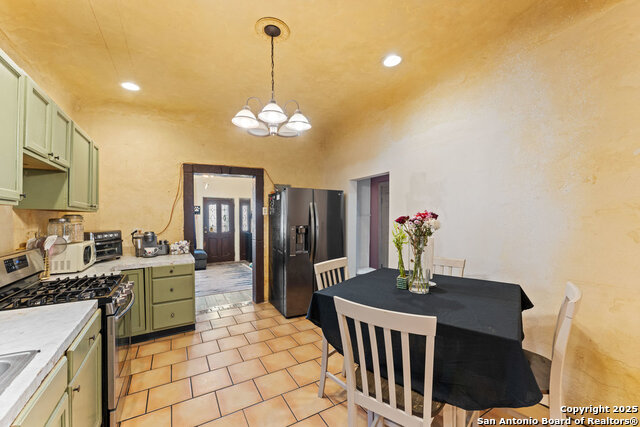 1410 Kayton Ave, San Antonio, Texas image 8