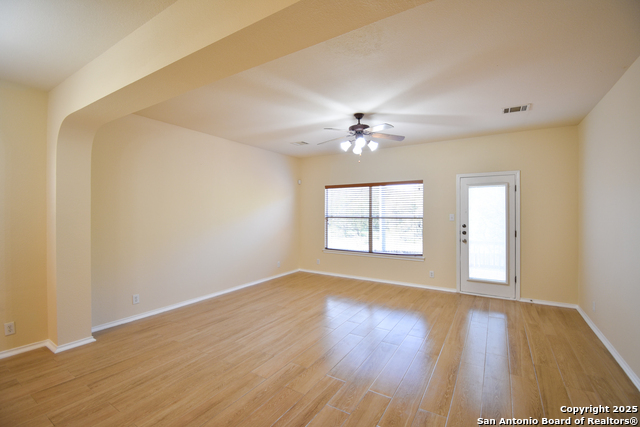111 Mirror Lk, San Antonio, Texas image 15