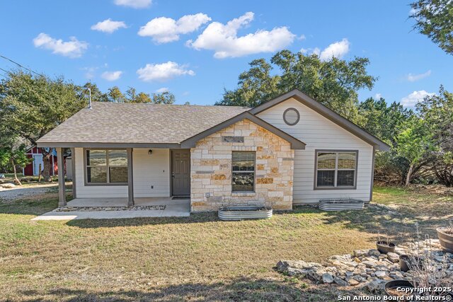 454 Canyon Edge, Canyon Lake, Texas image 1