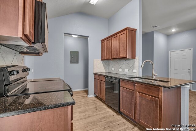 454 Canyon Edge, Canyon Lake, Texas image 14