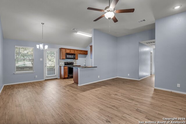 454 Canyon Edge, Canyon Lake, Texas image 7