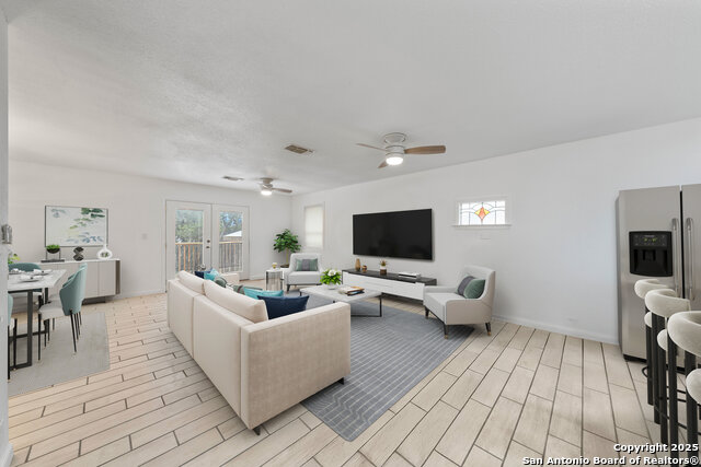143 Park, Pipe Creek, Texas image 18