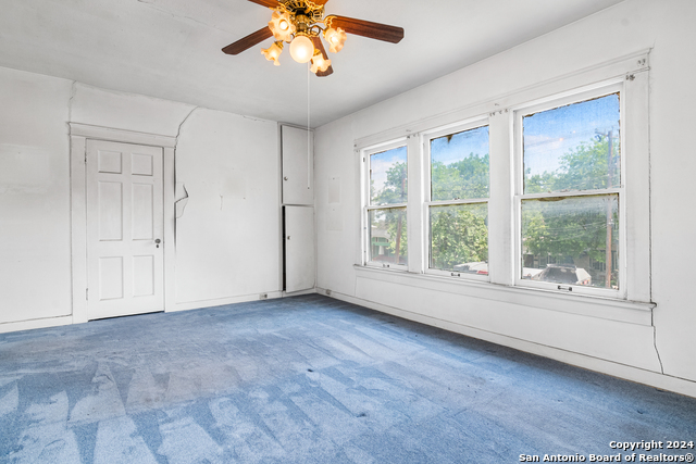 531 E Park Ave, San Antonio, Texas image 24