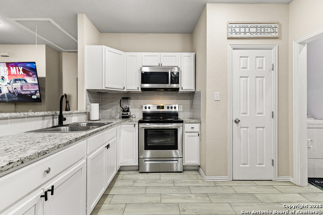 870 W Southcross, San Antonio, Texas image 14